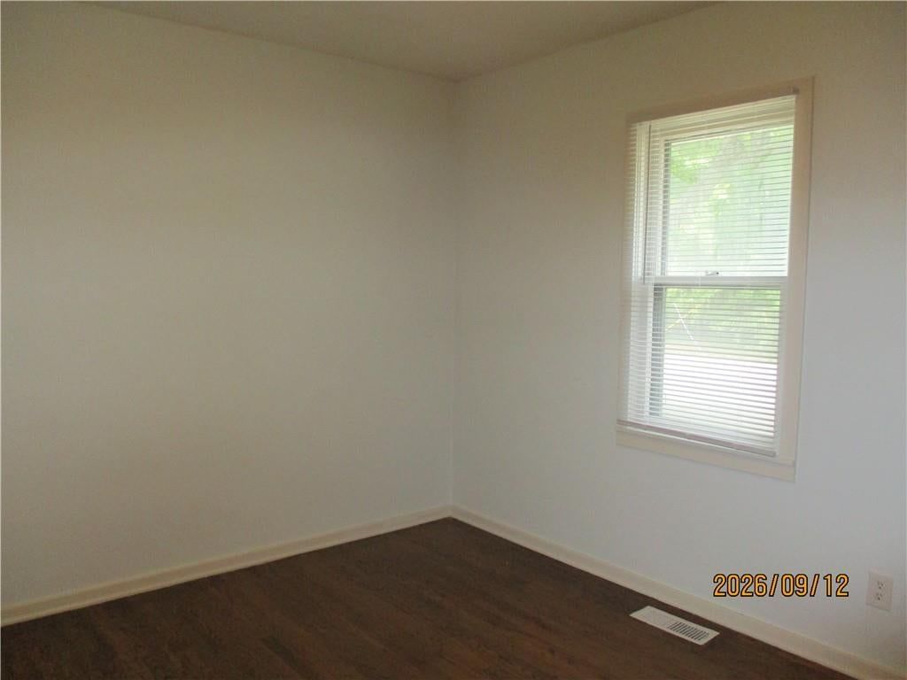 603 E Poplar Street — photo 8