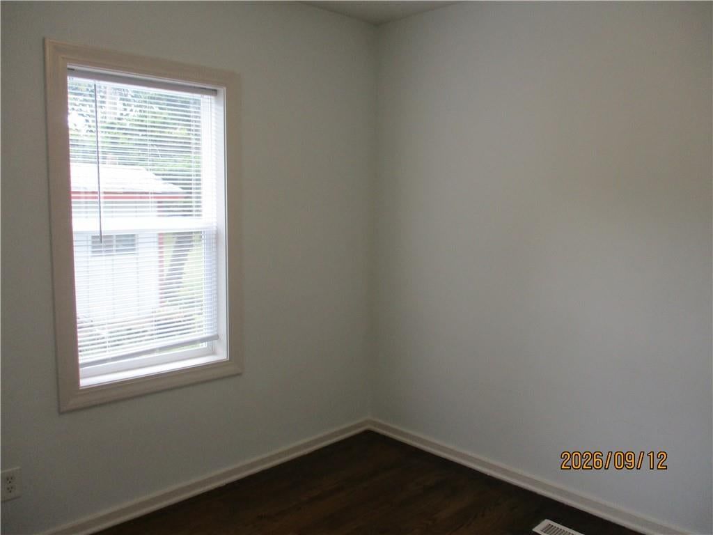 603 E Poplar Street — photo 17