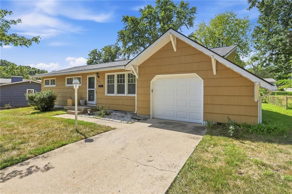 7202 Larsen Street — photo 3