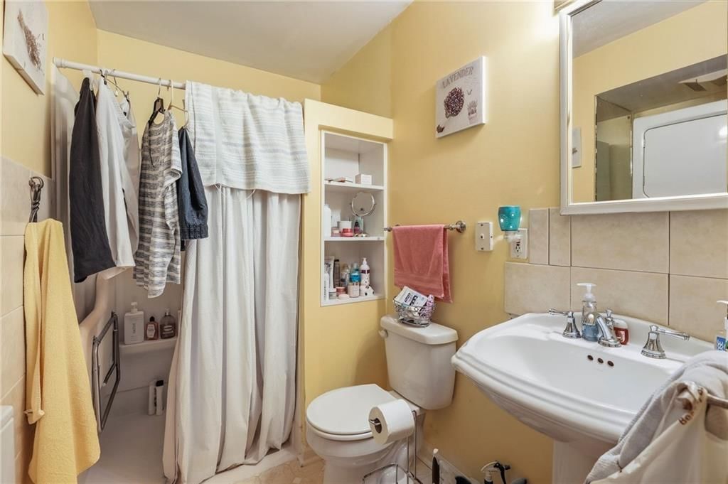 7202 Larsen Street — photo 13