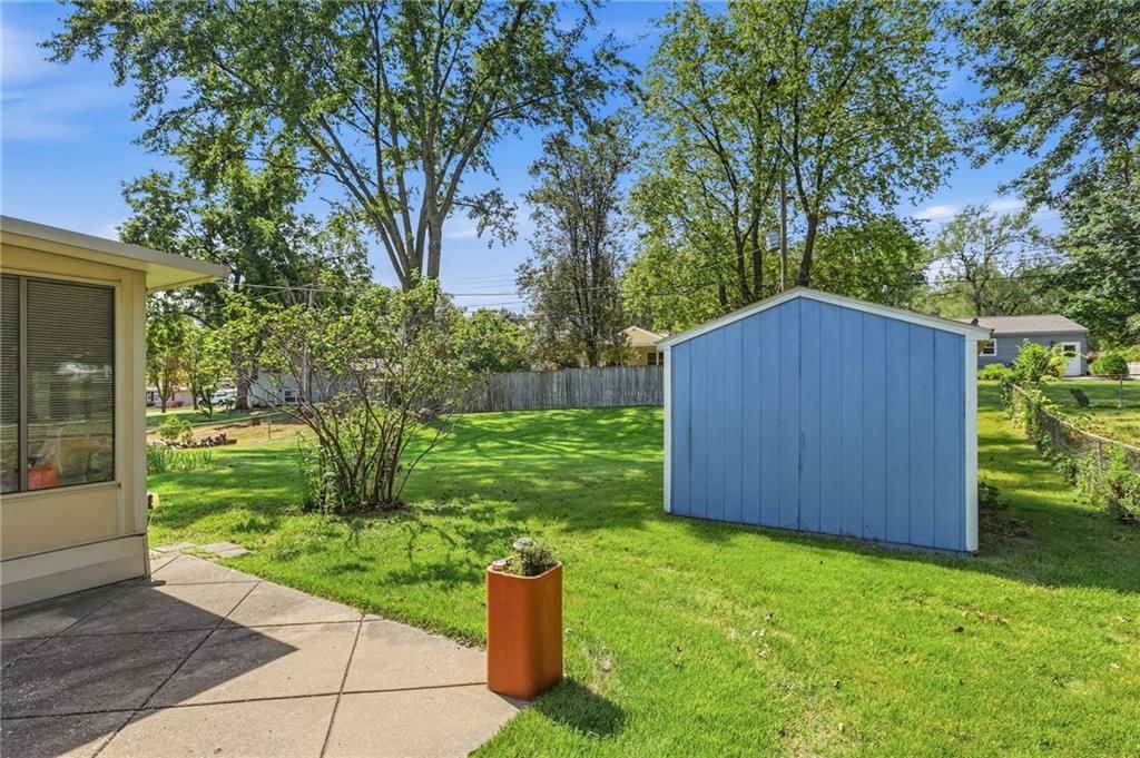 7202 Larsen Street — photo 22