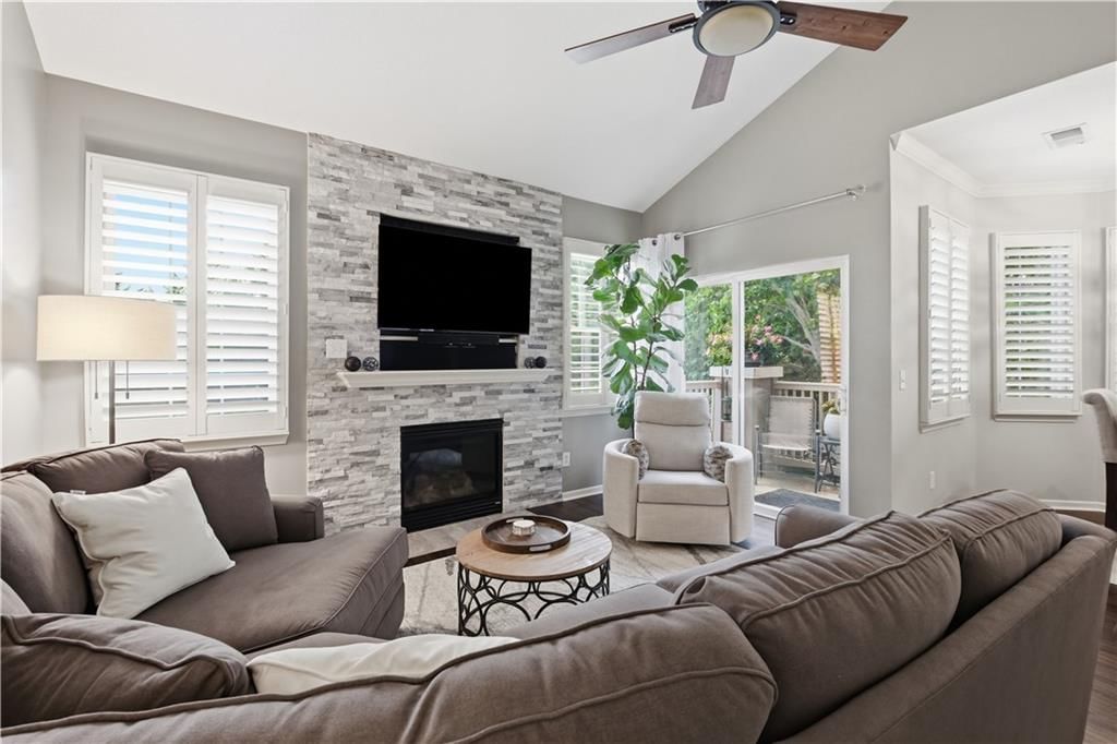 15910 Granada Street — photo 7