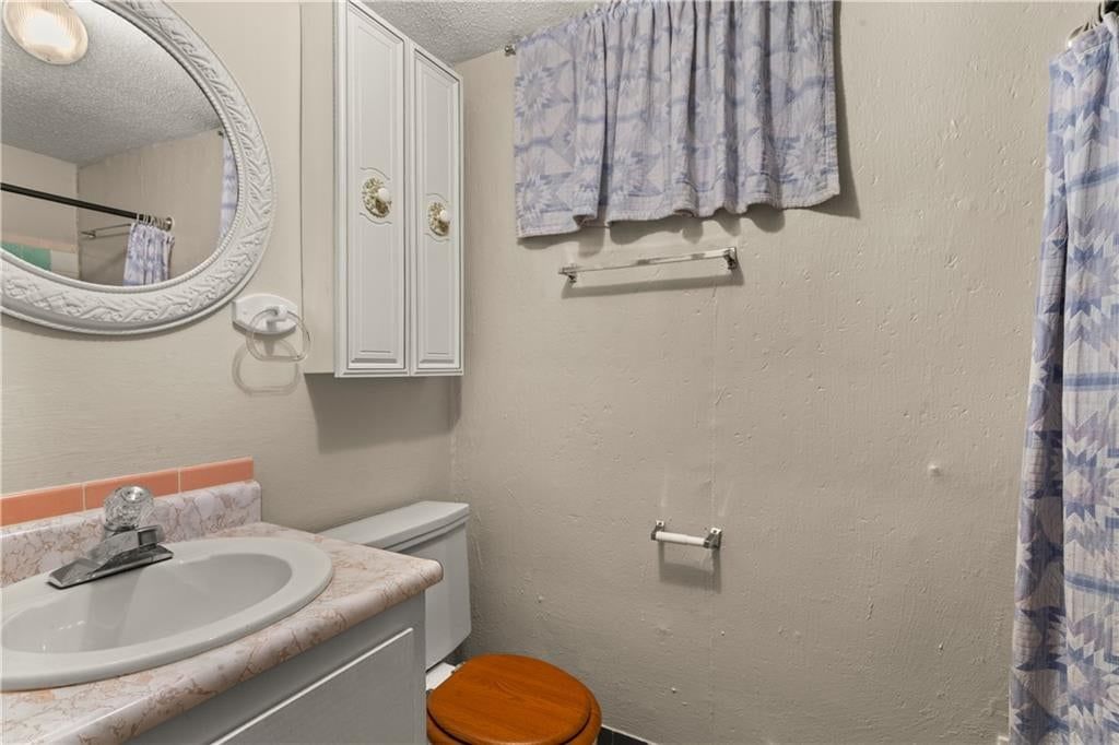 7915 W 77th Street — photo 14