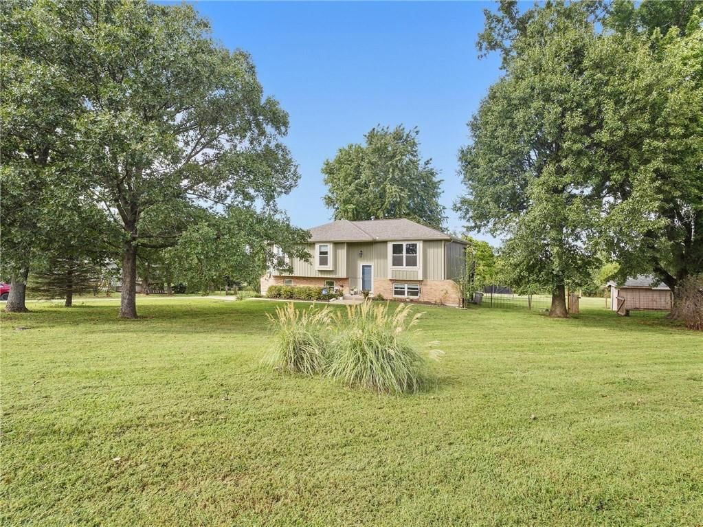 20212 Golden Road — photo 1