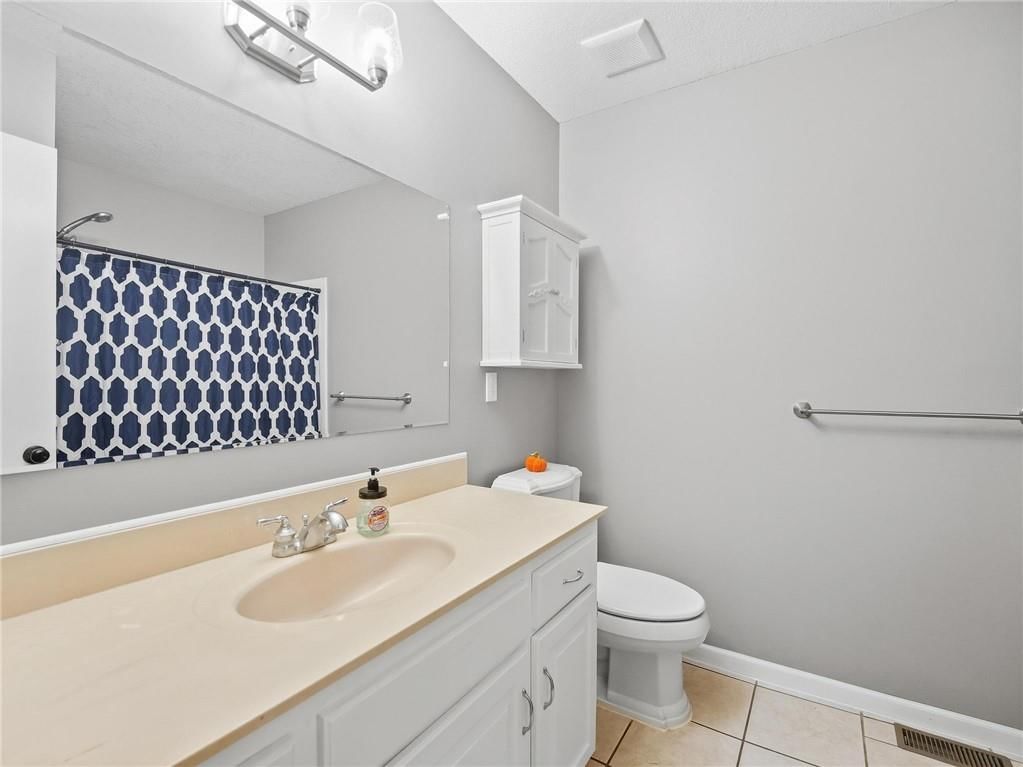 20212 Golden Road — photo 20