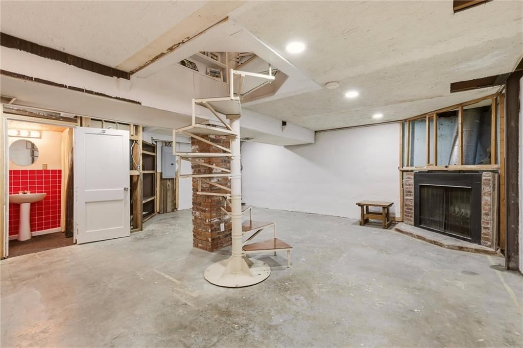 7426 Beverly Street — photo 23