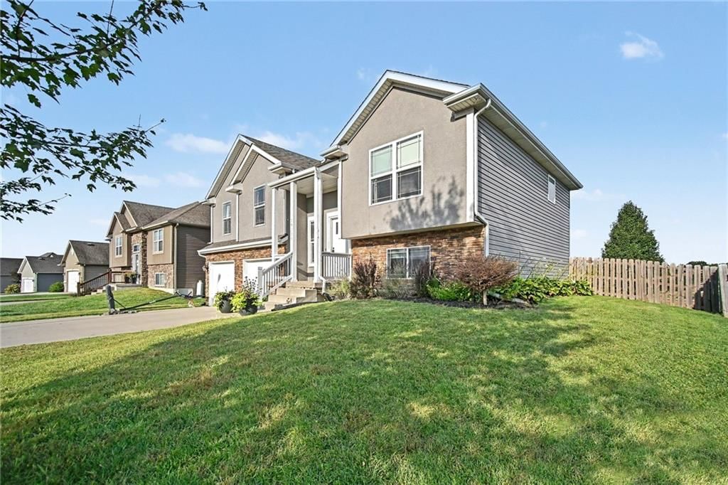 19224 Tomahawk Lane — photo 2