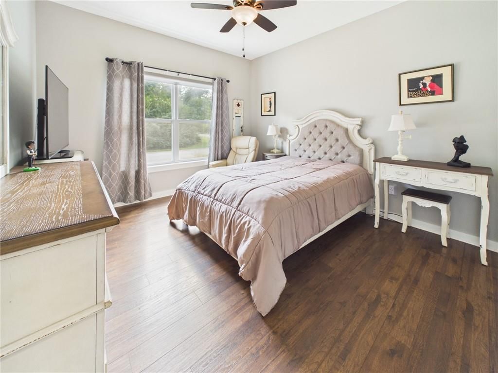 477 Sycamore Court — photo 24