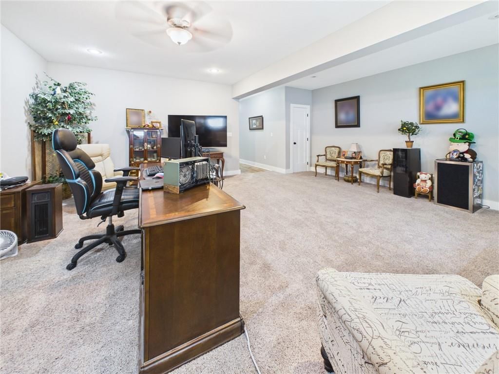 477 Sycamore Court — photo 35