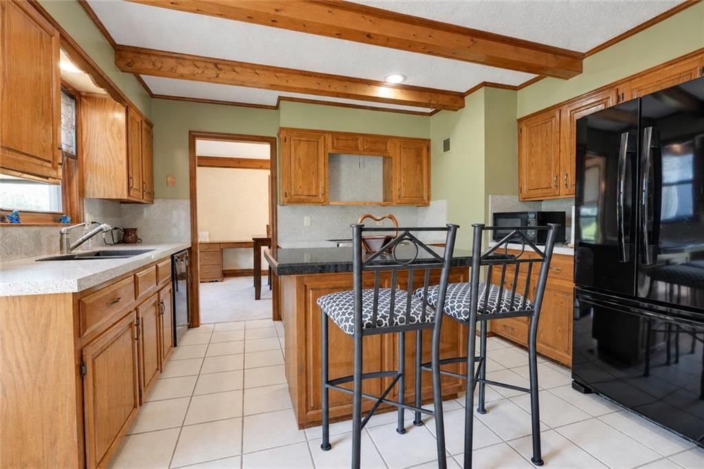 4808 NE PEBBLE BEACH Street — photo 5