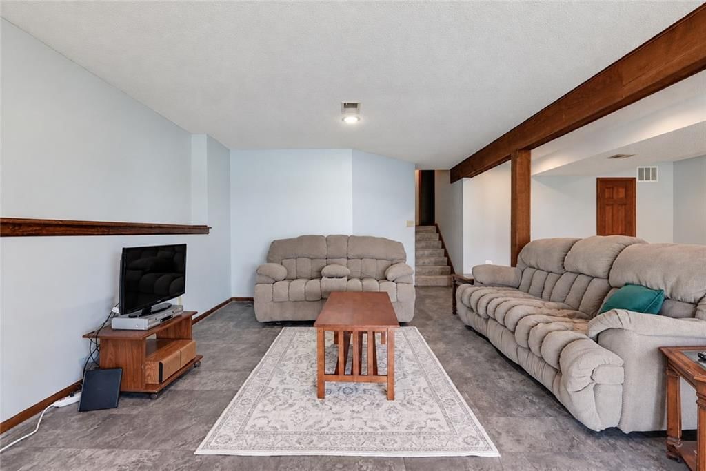 4808 NE PEBBLE BEACH Street — photo 40