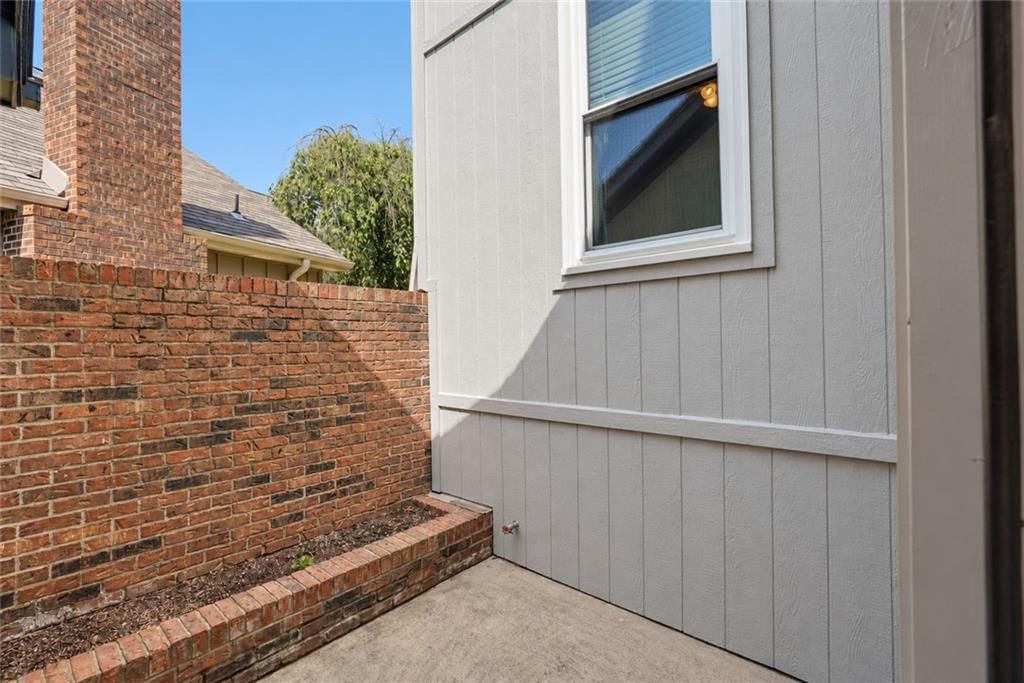4808 NE PEBBLE BEACH Street — photo 42
