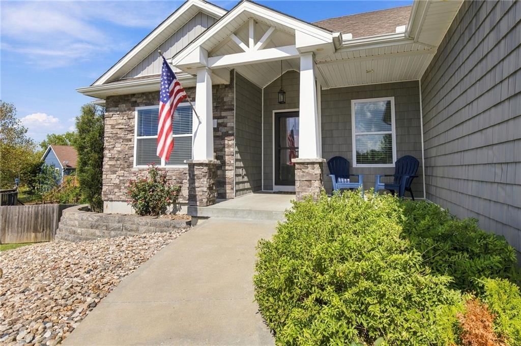 483 Olive Court — photo 3