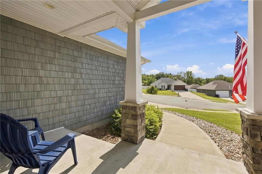 483 Olive Court — photo 4
