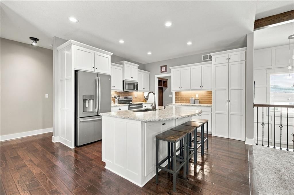 483 Olive Court — photo 12