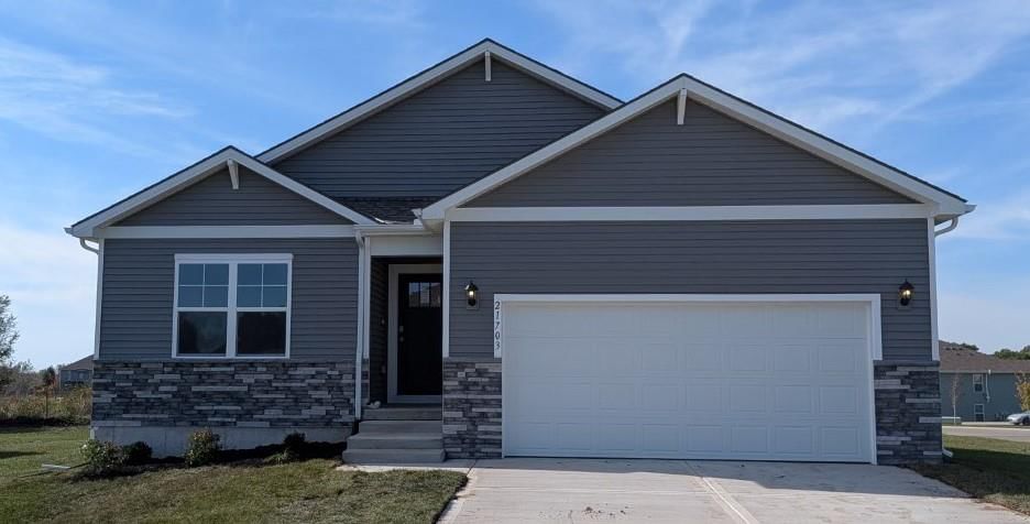 21703 S Washington Street, Spring Hill, KS