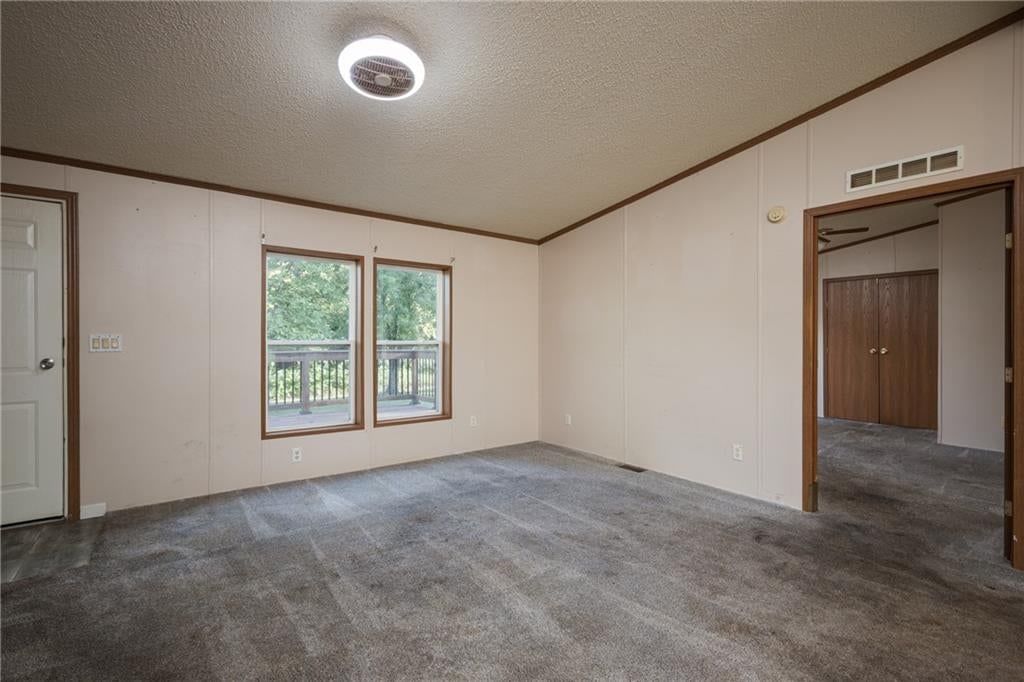 515 W 9th Street — photo 10