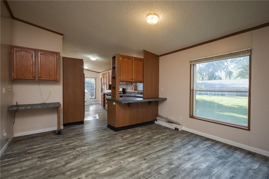 515 W 9th Street — photo 15