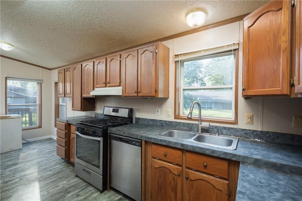 515 W 9th Street — photo 16