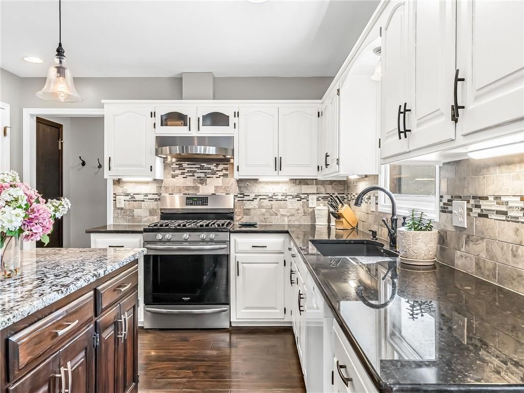 17507 W 113th Street — photo 19