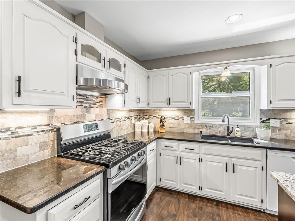 17507 W 113th Street — photo 20