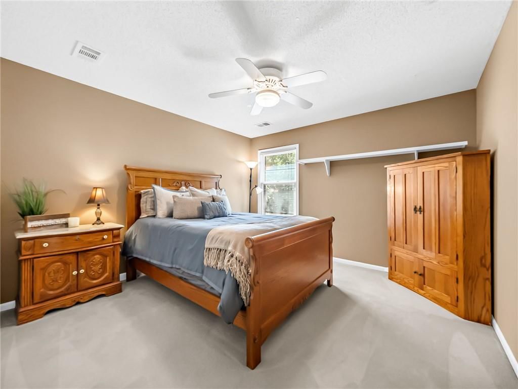 17507 W 113th Street — photo 31