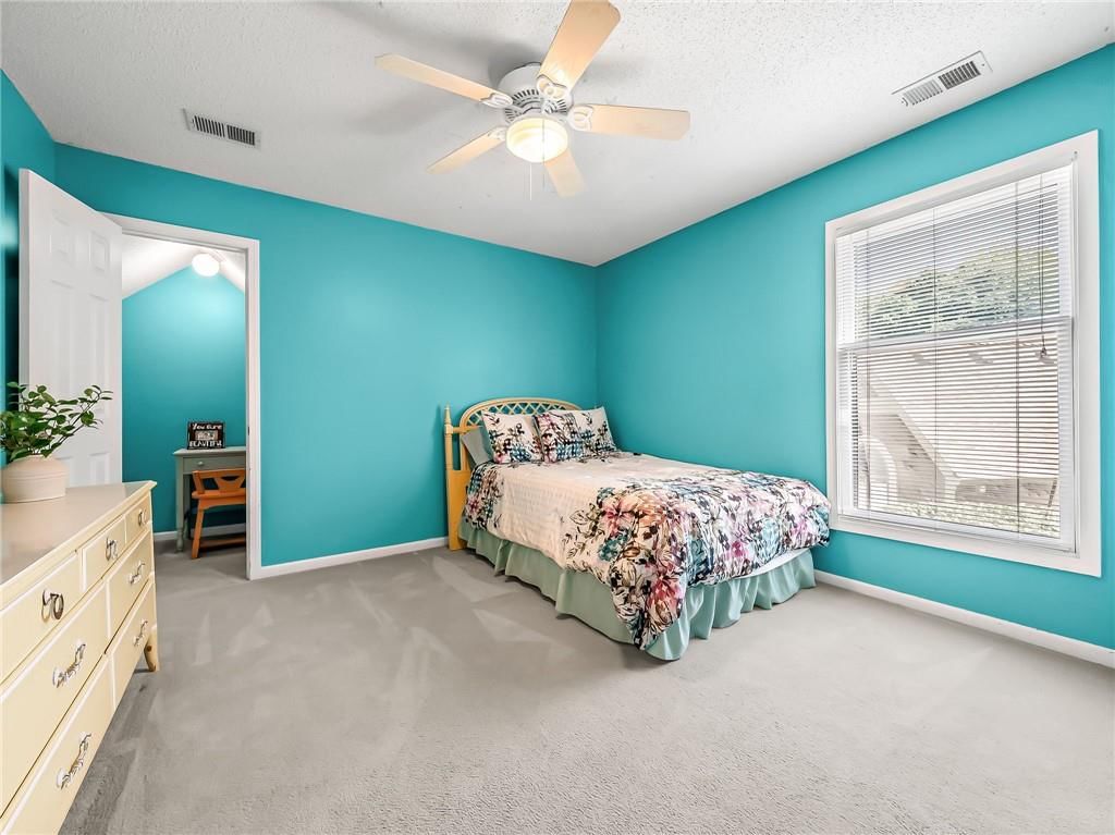 17507 W 113th Street — photo 32