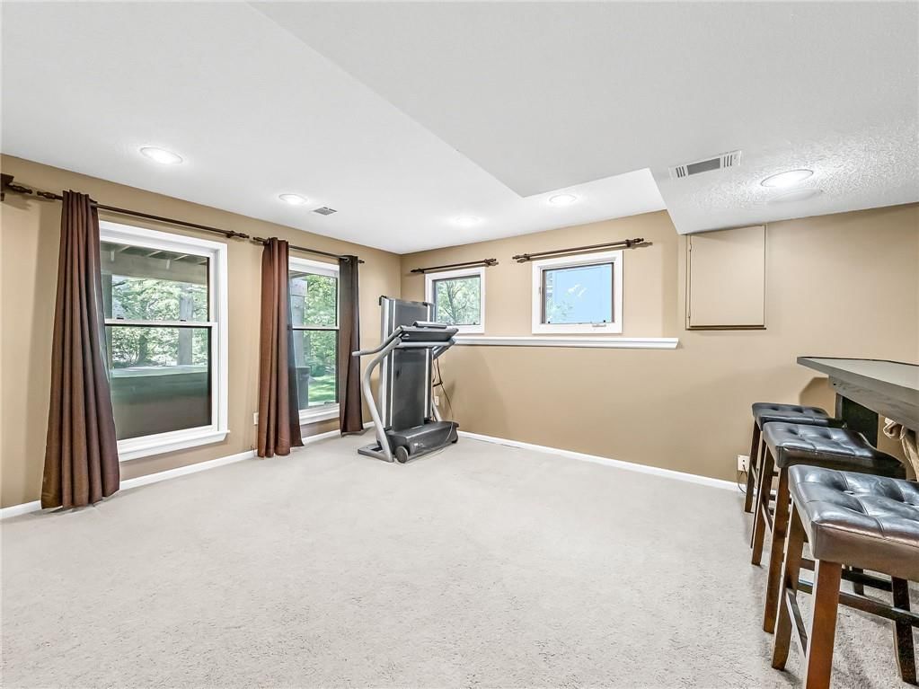 17507 W 113th Street — photo 38