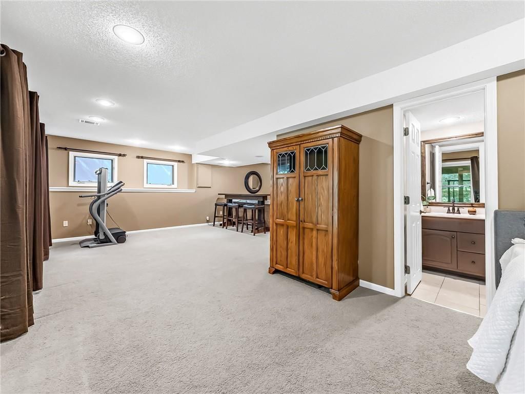 17507 W 113th Street — photo 39