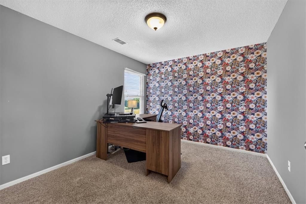 420 Shannon Avenue — photo 32