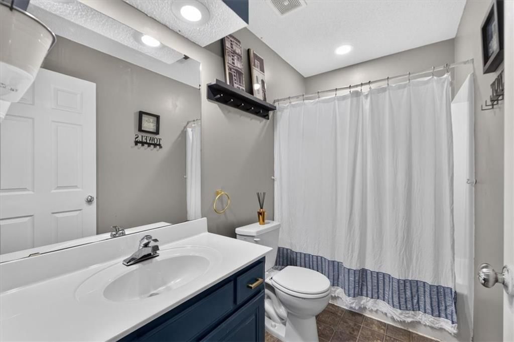 420 Shannon Avenue — photo 34