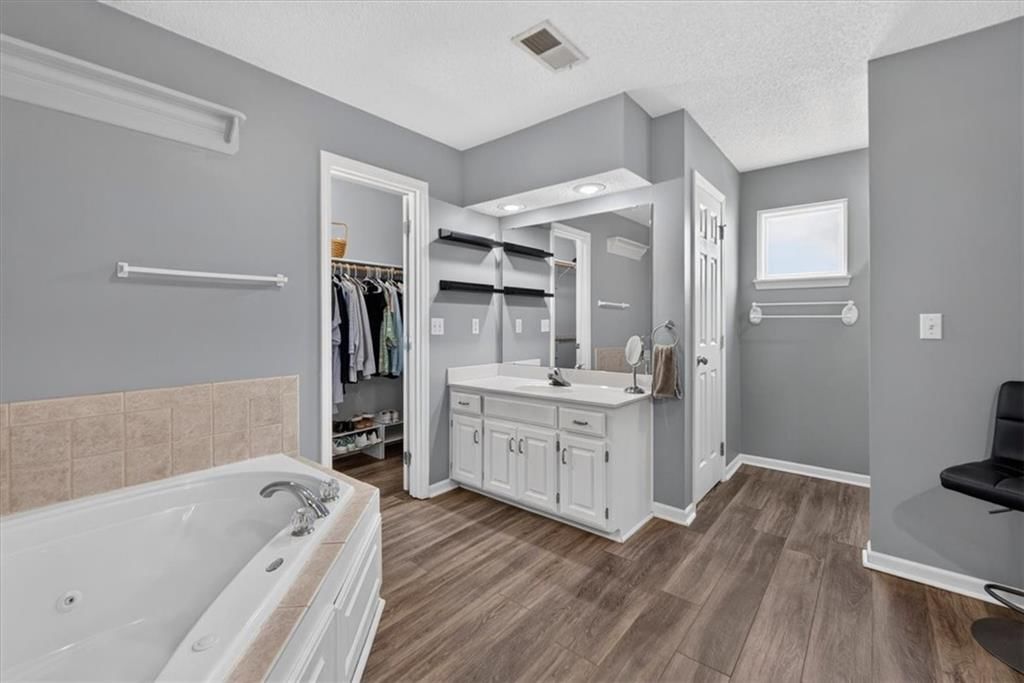 420 Shannon Avenue — photo 47