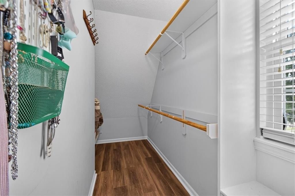 420 Shannon Avenue — photo 49