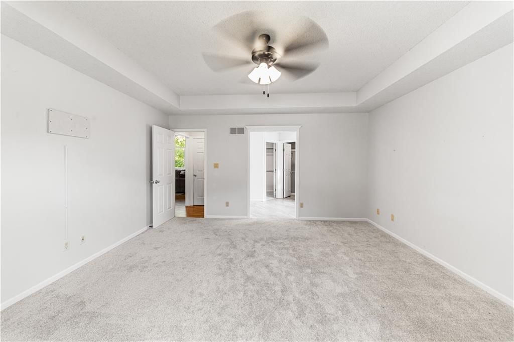 139 The Woodlands Drive — photo 8