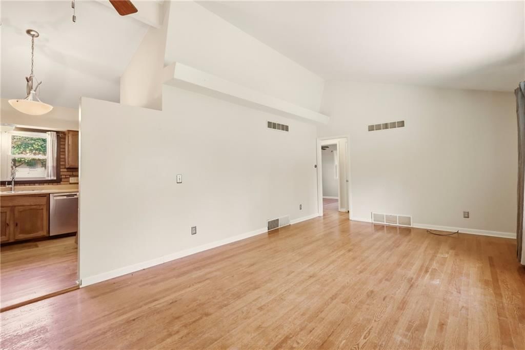 101 Avondale Street — photo 7