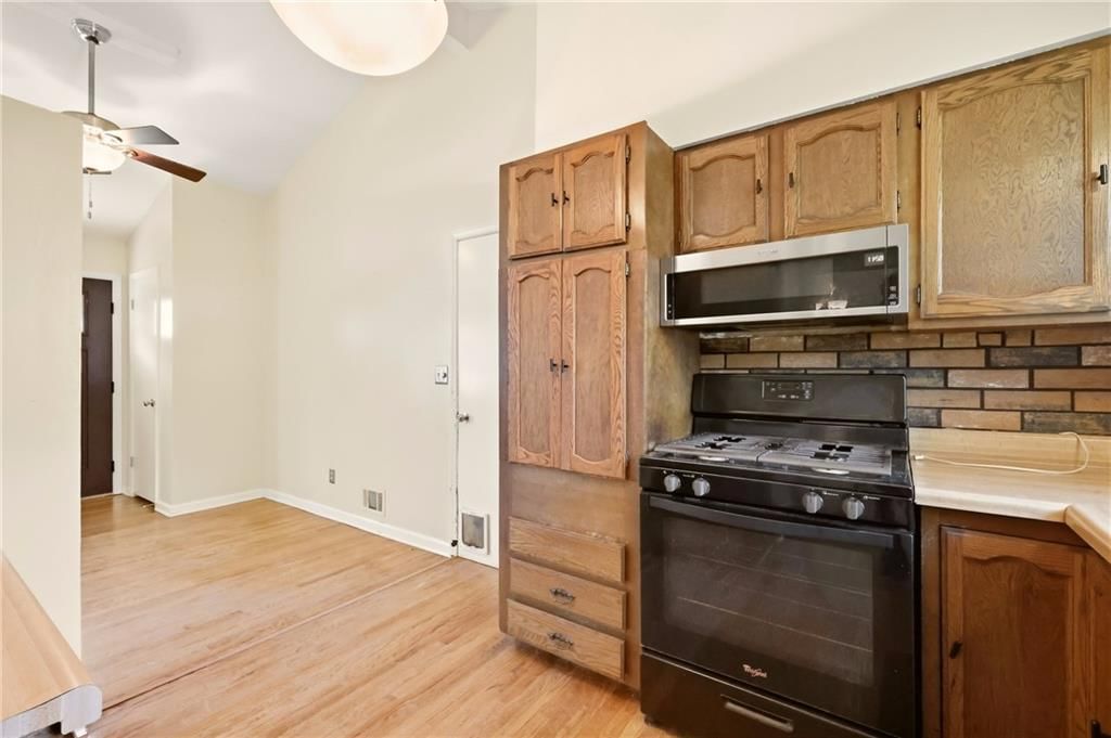 101 Avondale Street — photo 9