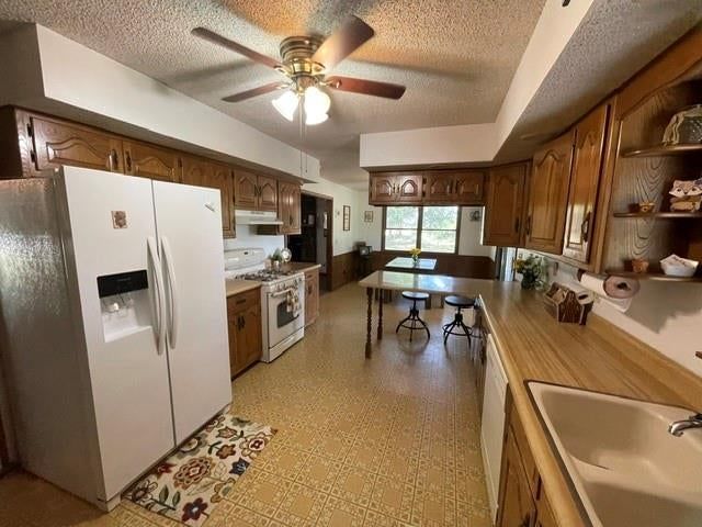 304 S Highway 69 Highway — photo 5