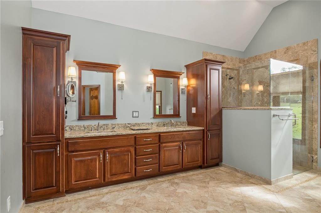 4603 S Lakewood Drive — photo 35