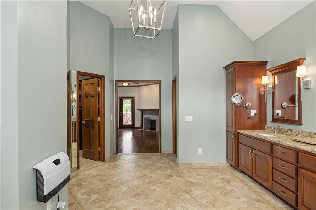 4603 S Lakewood Drive — photo 39