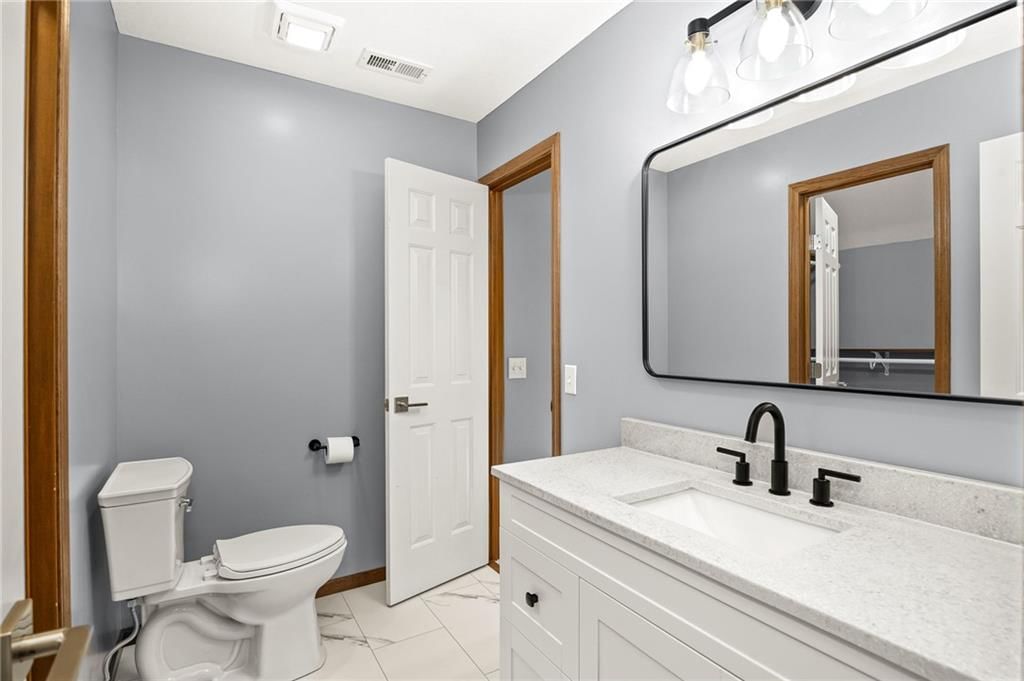 4603 S Lakewood Drive — photo 47