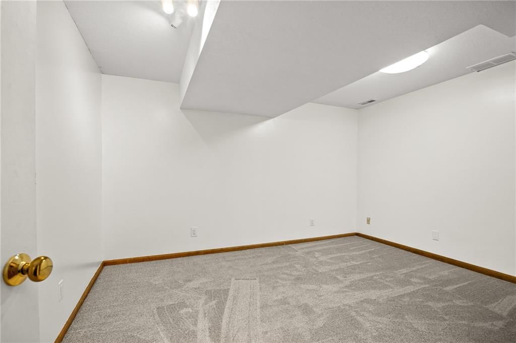 4603 S Lakewood Drive — photo 58
