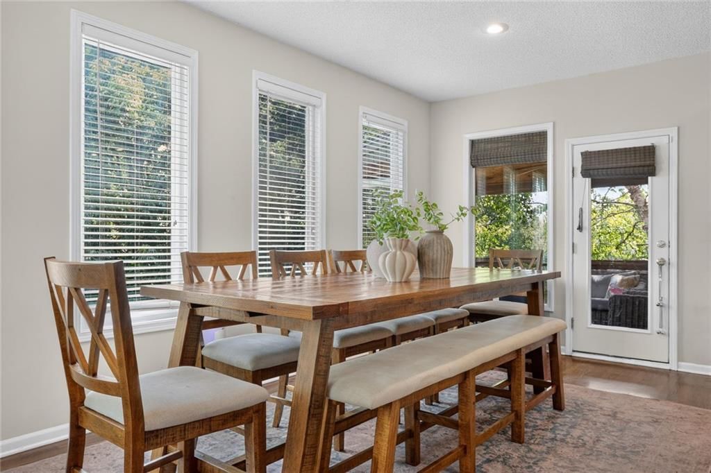 4425 Silverheel Street — photo 11