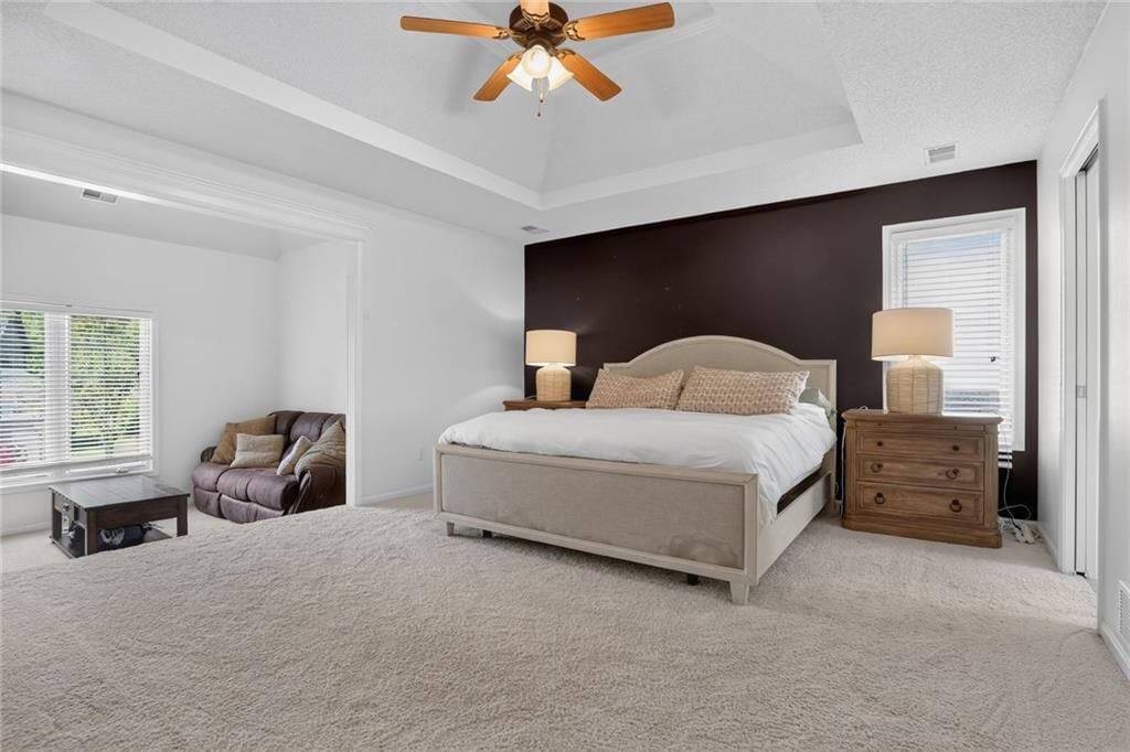 4425 Silverheel Street — photo 17