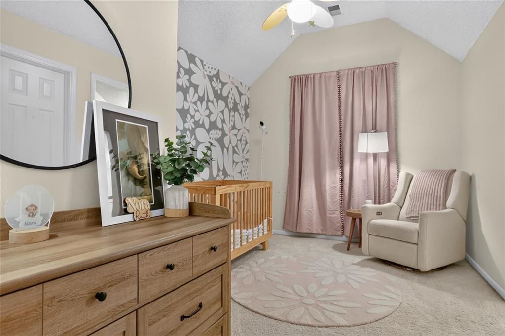 4425 Silverheel Street — photo 22