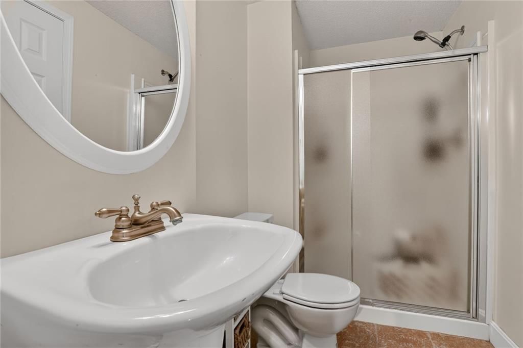 4425 Silverheel Street — photo 30
