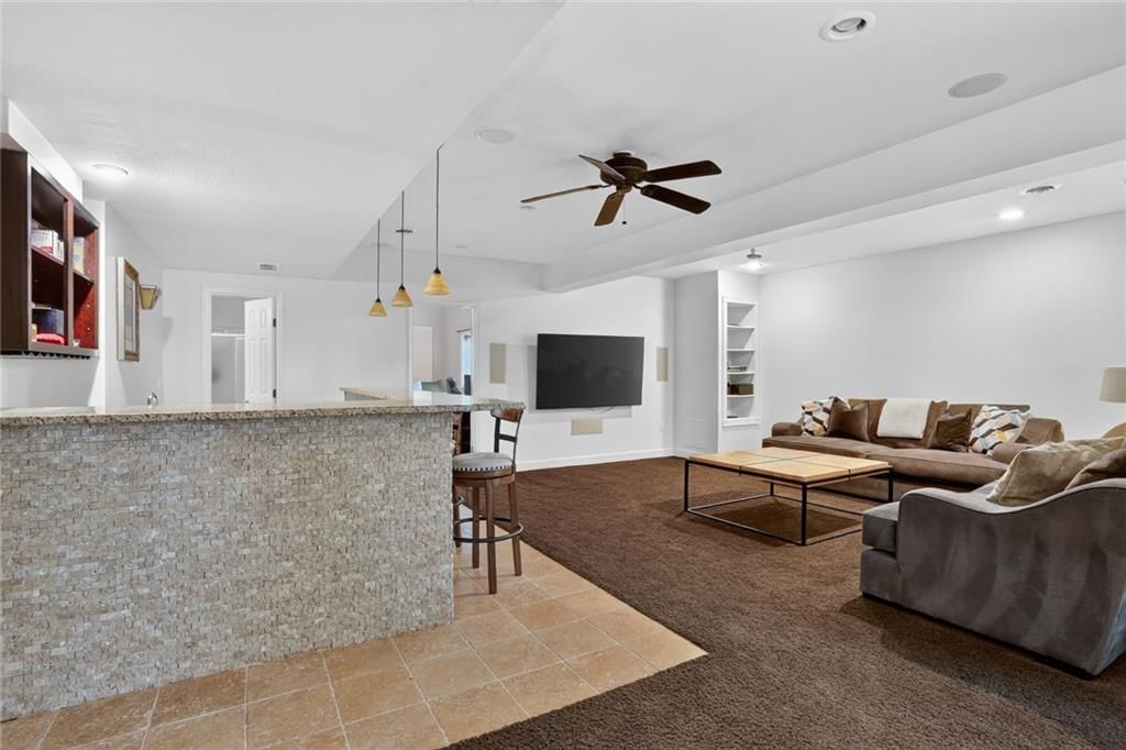 4425 Silverheel Street — photo 31
