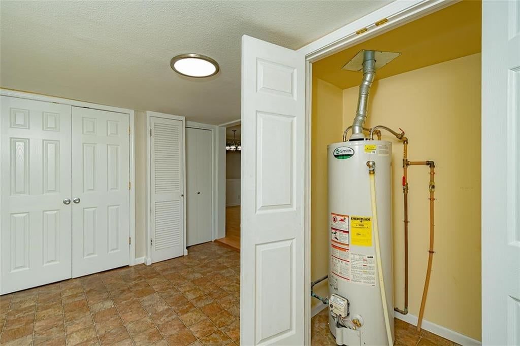 1032 N Sycamore Street — photo 17