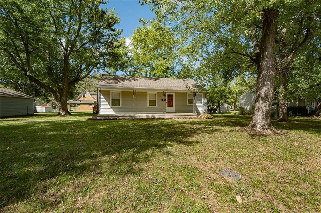 1032 N Sycamore Street — photo 29