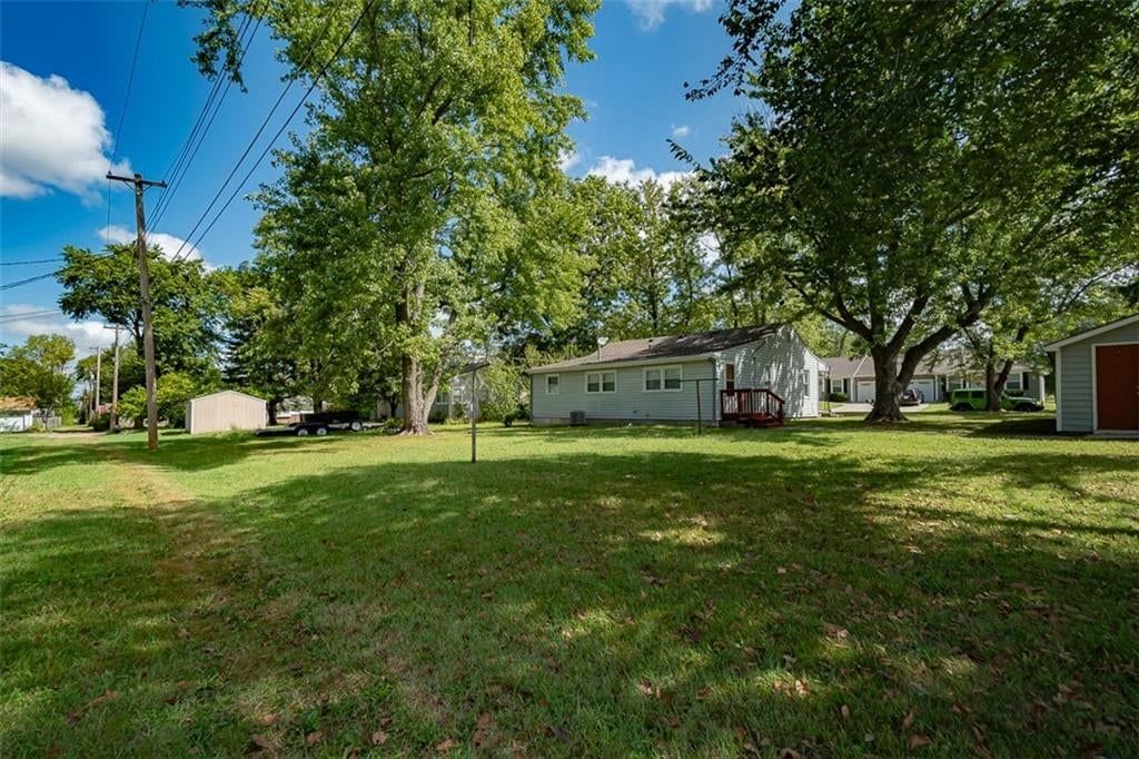 1032 N Sycamore Street — photo 39