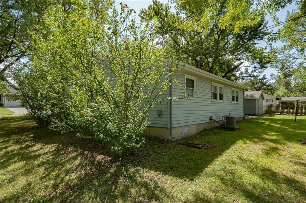 1032 N Sycamore Street — photo 42
